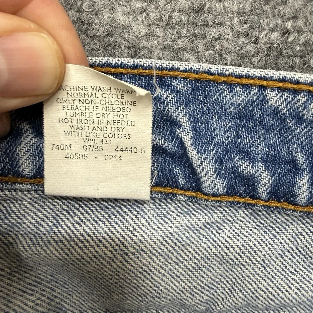Levis 505 straight leg orange tab vintage jeans Men's size 38 38x32 stained knee